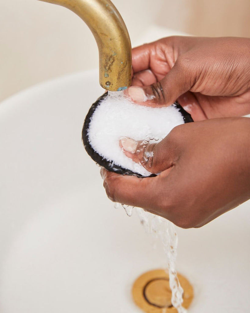 Makeup Removal Mitt